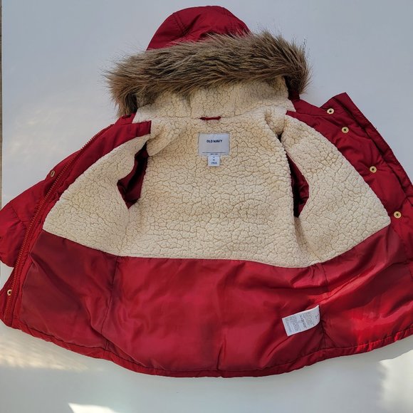 Old Navy red parka size 3T puffy jacket, great condition - Picture 3 of 7